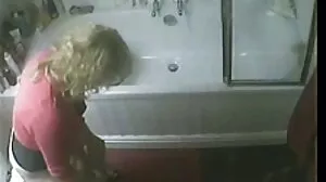 Η Cassidy πιάστηκε να χτυπά από τη θετή μητέρα Alyssa